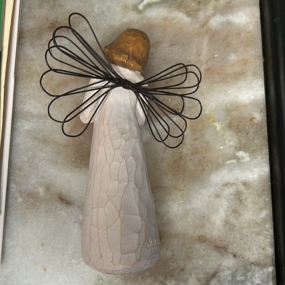 Willow tree angel of healing - Picture 2 of 8